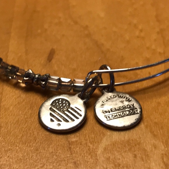 ❌SOLD❌ Alex & Ani Swarovski Crystal Beaded Bangle - Picture 4 of 5